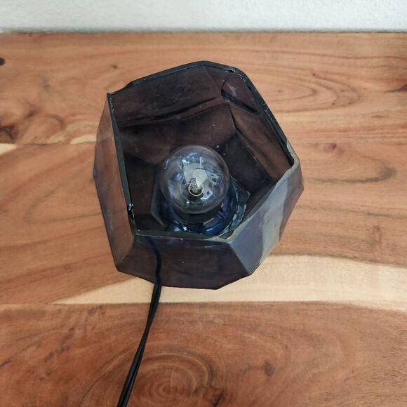 Iridescent mystic topaz geometric desk lamp purple blue - Picture 4 of 6